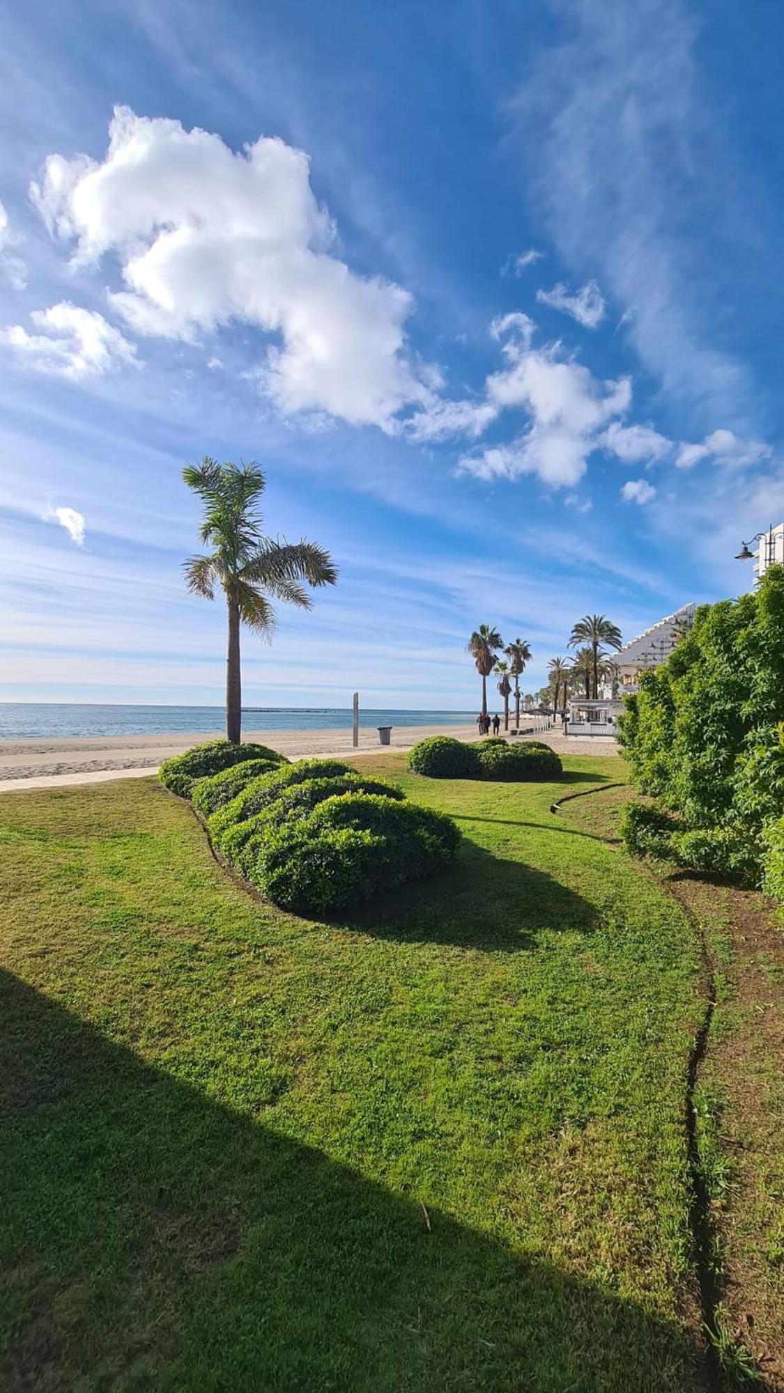 Apartamento Con Vistas Al Mar Cerca Del Puerto Benalmádena Exterior foto